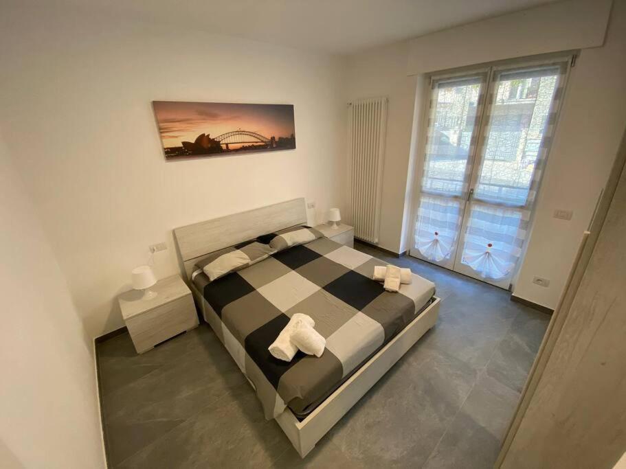 Casa Mattia Apartment Bellano Bagian luar foto
