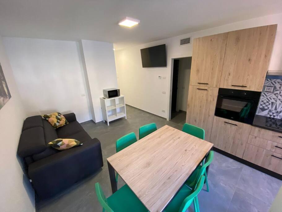 Casa Mattia Apartment Bellano Bagian luar foto