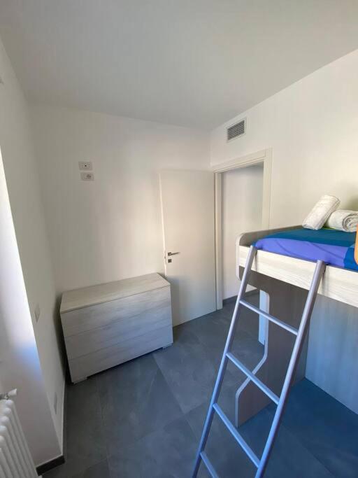 Casa Mattia Apartment Bellano Bagian luar foto
